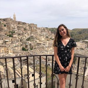 Meet your Posher, Francesca